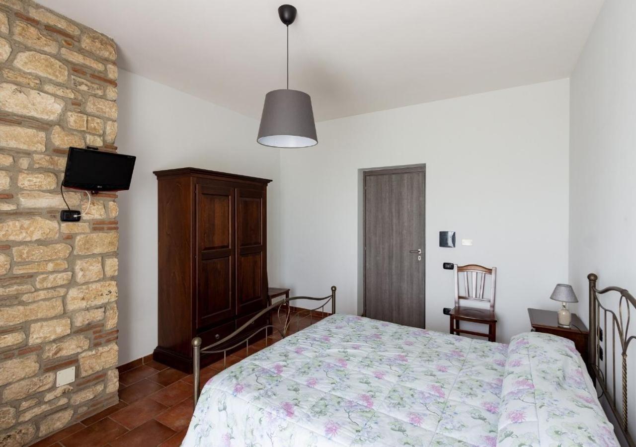 Agriturismo Il Sentiero Degli Ulivi - Irpinia Venticano Exterior photo